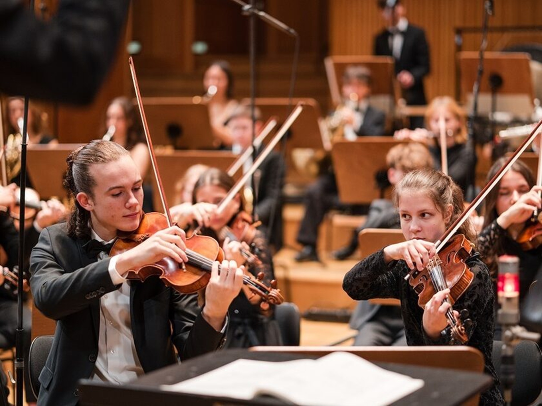 Landesjugend Orchester NRW (DE) - Schumann en Stravinsky